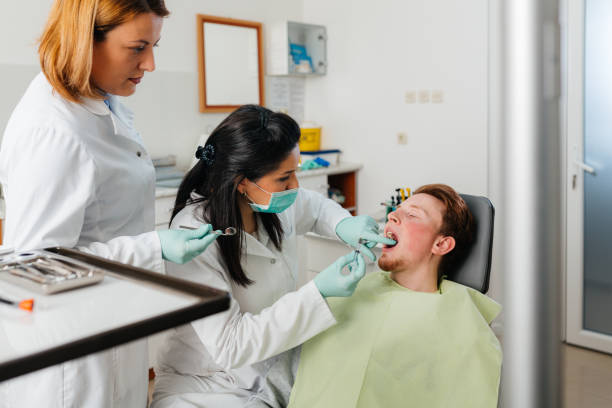 Best Weekend Emergency Dentist in Brooklyn, IA